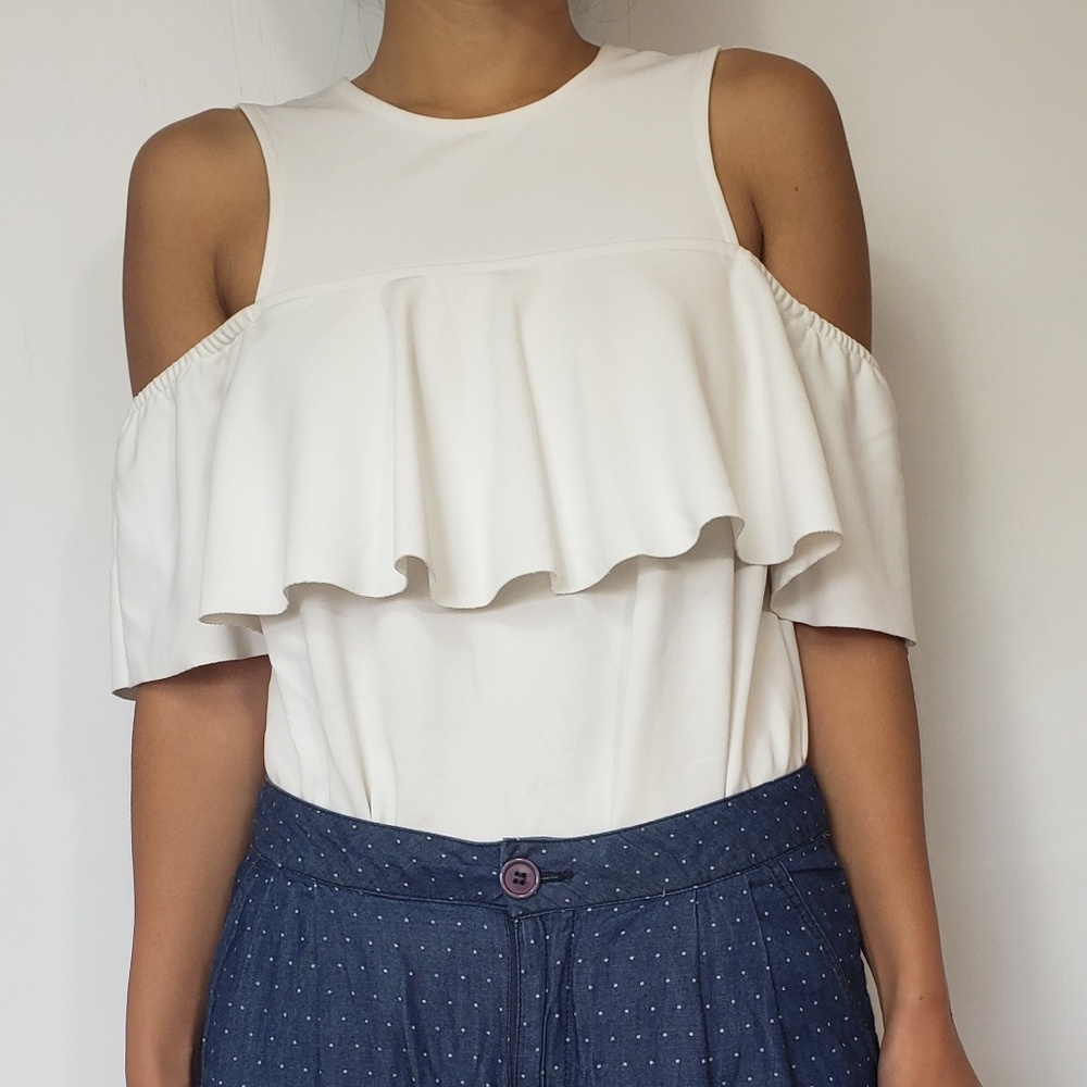 White ruffle tank